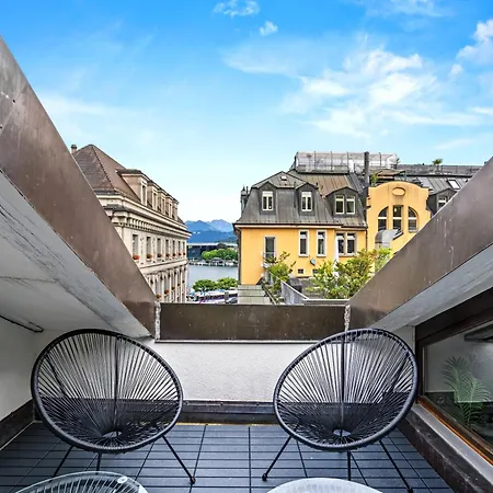 A&y Lakehouse Golden Swan Lucerne